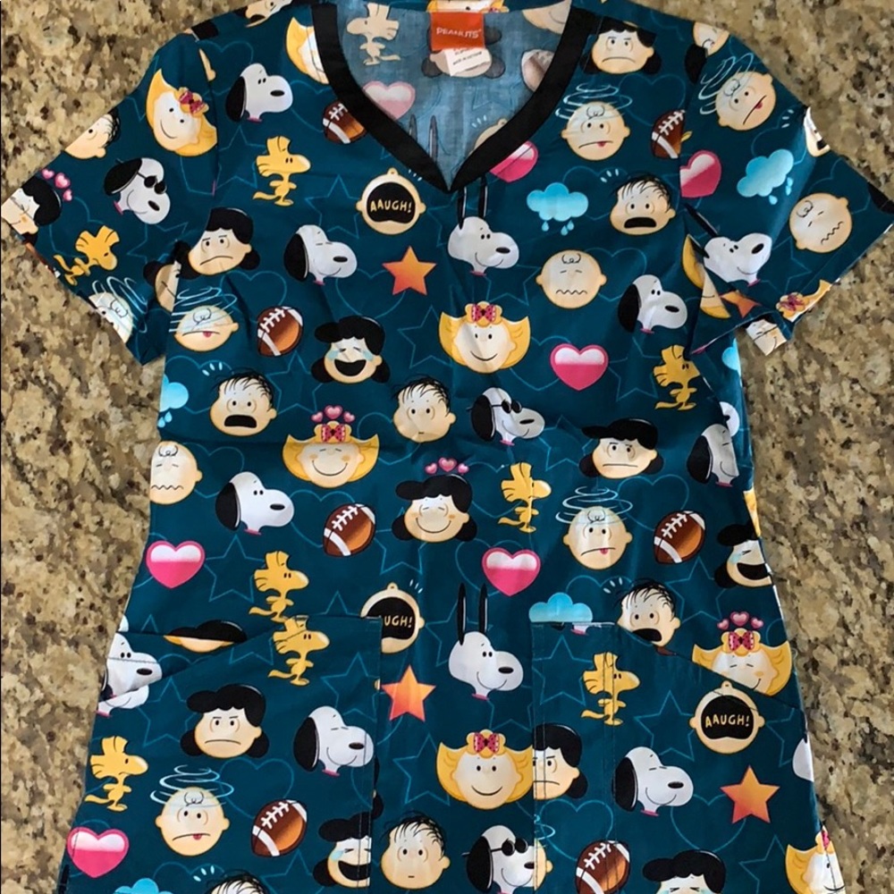 Peanuts Scrub Top- Size: Small